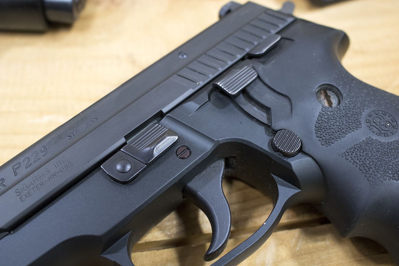 SIG SAUER P229 9mm Police Trade-in Pistols (Very Good)